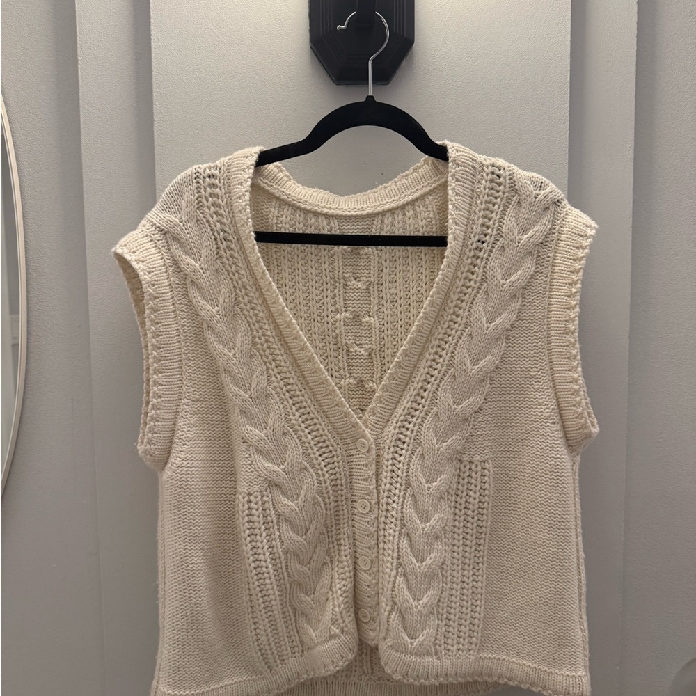 Commense Cream V-Neck Cable Knit Sweater Vest